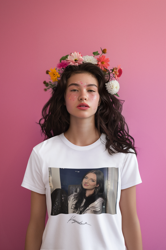 T-shirt biały z autografem drukowanym Kingska 1